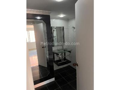 Apartamento en venta en Los Colores, Medellín · foto 8 de 20