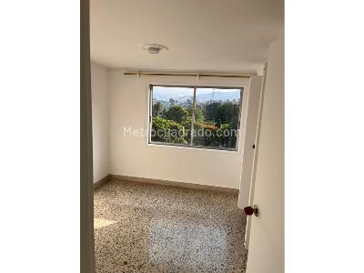 Apartamento en venta en Los Colores, Medellín · foto 18 de 20