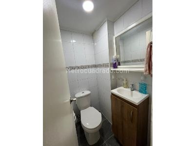 Apartamento de 3 alcobas en venta en La Florida, Bello, 63 m² · foto 5 de 20