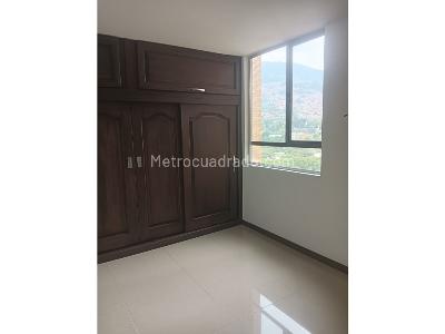 Apartamento de 3 alcobas en venta en Madera, Bello, 74 m² · foto 7 de 14