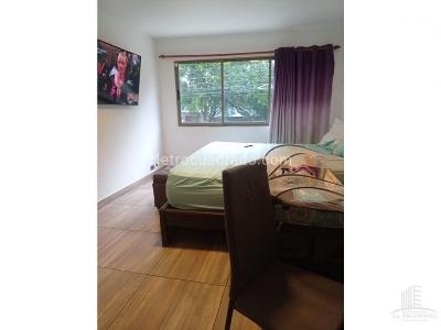 Casa de 5 alcobas en venta en Calasanz, Medellín, 220 m² · foto 11 de 18