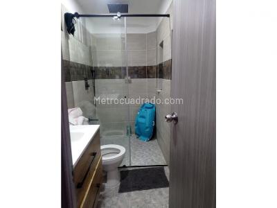 Casa de 5 alcobas en venta en Calasanz, Medellín, 220 m² · foto 14 de 18
