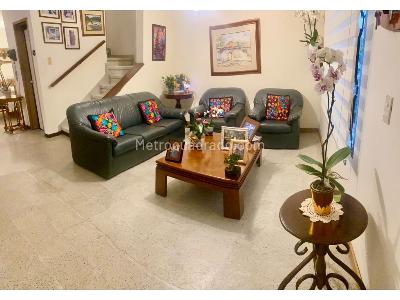 Casa de 5 alcobas en venta en Belen Malibu, Medellín, 220 m² · foto 5 de 20