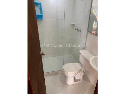 Apartamento de 3 alcobas en venta en El Trapiche, Bello, 63 m² · foto 5 de 10