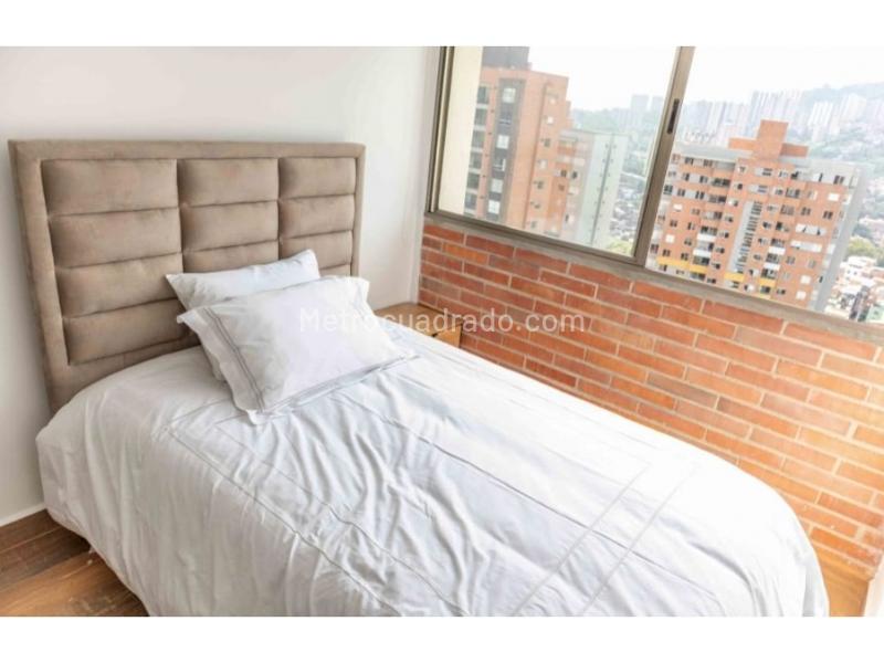 Furnished 3BR Apartment in Los Bernal with Pool - 8