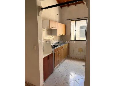 Apartamento en venta en Centro De La Moda, Itagüí · foto 2 de 17