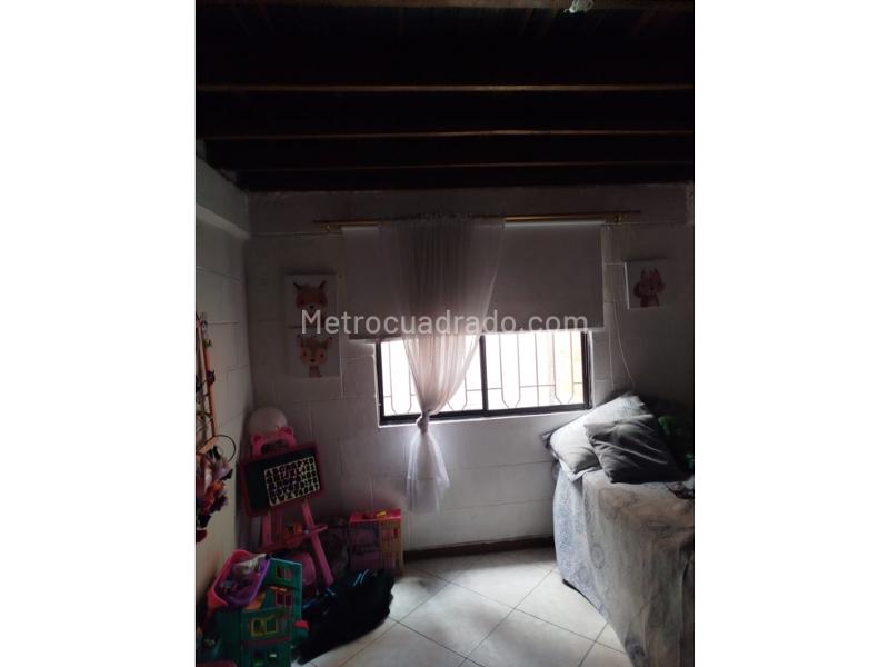 Casa – Bello, La Florida - Más