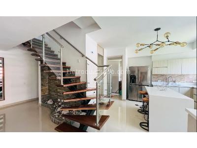 Apartamento de 5 alcobas en venta en Señorial, Envigado, 330 m² · foto 13 de 19