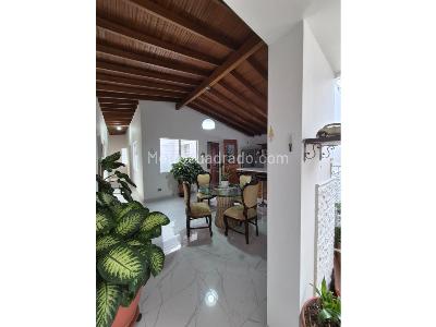 Casa de 5 alcobas en venta en Laureles, Medellín, 212 m² · foto 6 de 20