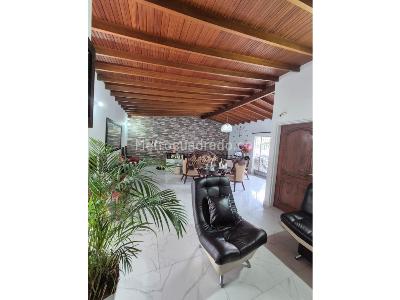Casa de 5 alcobas en venta en Laureles, Medellín, 212 m² · foto 7 de 20