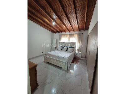 Casa de 5 alcobas en venta en Laureles, Medellín, 212 m² · foto 8 de 20