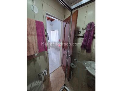 Casa de 5 alcobas en venta en Laureles, Medellín, 212 m² · foto 16 de 20