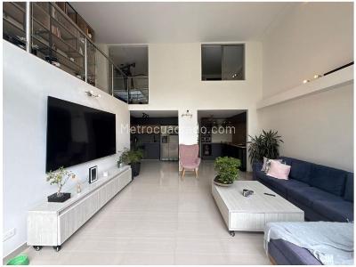 Casa de 4 alcobas en venta en Las Antillas, Envigado, 220 m² · foto 2 de 20