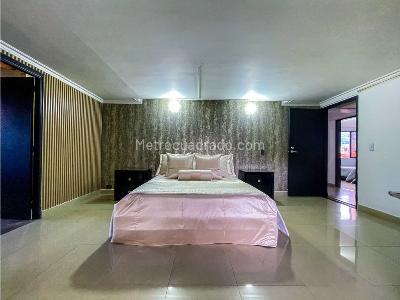 Apartamento de 5 alcobas en venta en Estadio, Medellín, 440 m² · foto 5 de 19