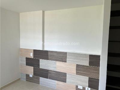 Apartamento de 3 alcobas en venta en Madera, Bello, 66 m² · foto 5 de 16