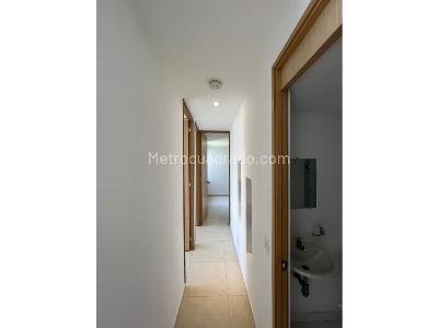 Apartamento de 3 alcobas en venta en Madera, Bello, 66 m² · foto 8 de 16