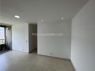 Apartamento de 3 alcobas en venta en Madera, Bello, 66 m² · foto 16 de 16