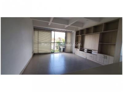 Apartamento de 1 alcoba en venta en Los Bernal, Medellín, 57 m² · foto 4 de 12