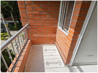Apartamento en venta en Calasanz, Medellín · foto 4 de 11