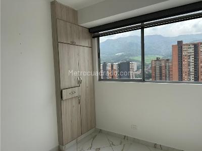 Apartamento de 2 alcobas en venta en Niquia, Bello, 60 m² · foto 4 de 20
