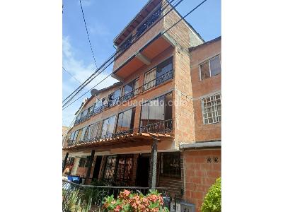 Casa de 4 alcobas en venta en Niquia, Bello, 110 m² · foto 3 de 19