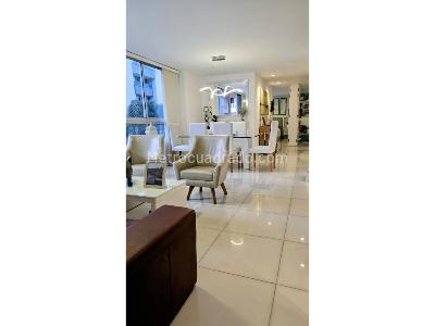 Apartamento de 3 alcobas en venta en Lorena, Medellín, 105 m² · foto 2 de 16