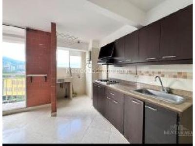 Apartamento en venta en Rodeo Alto, Medellín · foto 2 de 17