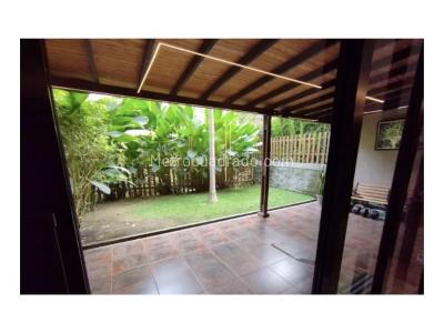 Casa de 4 alcobas en venta en El Poblado, Medellín, 224 m² · foto 13 de 20