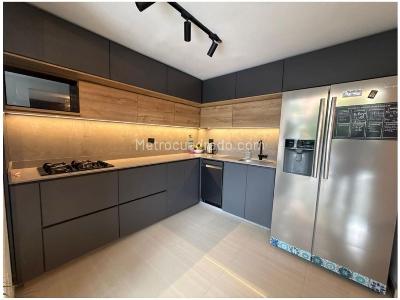 Casa de 4 alcobas en venta en Las Antillas, Envigado, 220 m² · foto 8 de 20