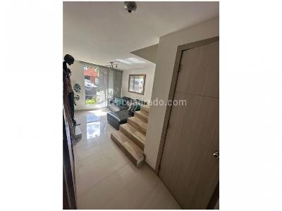 Casa de 4 alcobas en venta en Las Antillas, Envigado, 220 m² · foto 10 de 20