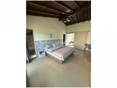 Casa de 4 alcobas en venta en Las Antillas, Envigado, 220 m² · foto 12 de 20