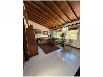Casa de 4 alcobas en venta en Benedictinos, Envigado, 516 m² · foto 17 de 19