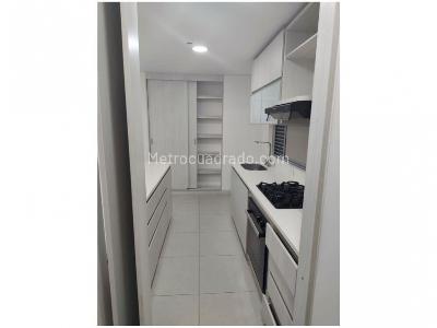 Apartamento en venta en Envigado, Envigado · foto 8 de 17