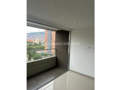 Apartamento de 3 alcobas en venta en San German, Medellín, 78 m² · foto 2 de 9