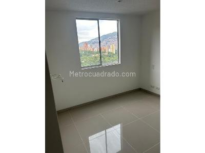 Apartamento de 3 alcobas en venta en San German, Medellín, 78 m² · foto 3 de 9