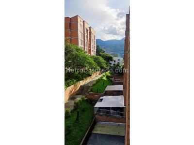 Apartamento en venta en La America, Medellín · foto 2 de 12