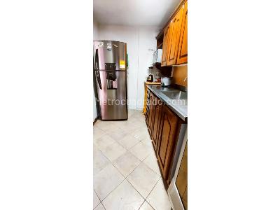 Apartamento en venta en La America, Medellín · foto 5 de 12