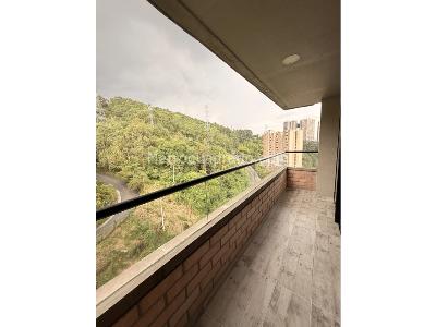 Apartamento en venta en Loma Del Indio, Medellín · foto 8 de 17