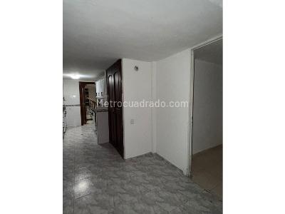 Casa de 3 alcobas en venta en La Mota, Medellín, 334 m² · foto 8 de 17
