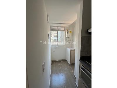 Apartamento de 3 alcobas en venta en Niquia, Bello, 56 m² · foto 6 de 12