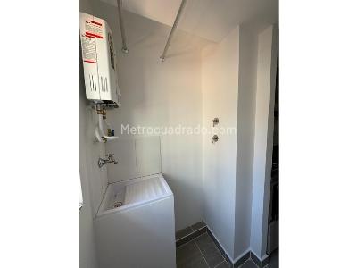 Apartamento de 3 alcobas en venta en Niquia, Bello, 56 m² · foto 10 de 12