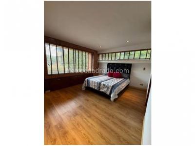 Casa de 4 alcobas en venta en El Escobero, Envigado, 450 m² · foto 18 de 20