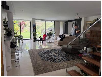 Casa de 3 alcobas en venta en Envigado, Envigado, 290 m² · foto 9 de 20