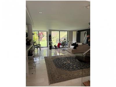Casa de 3 alcobas en venta en Envigado, Envigado, 290 m² · foto 10 de 20