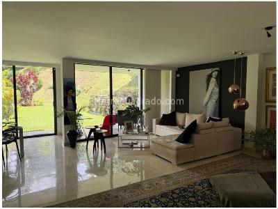 Casa de 3 alcobas en venta en Envigado, Envigado, 290 m² · foto 11 de 20