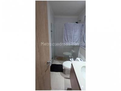 Casa de 3 alcobas en venta en La Calleja, Envigado, 220 m² · foto 13 de 20