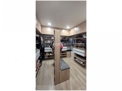 Casa de 3 alcobas en venta en La Calleja, Envigado, 220 m² · foto 18 de 20