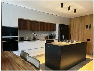 Casa de 3 alcobas en venta en La Calleja, Envigado, 204 m² · foto 10 de 20