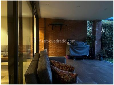 Casa de 3 alcobas en venta en La Calleja, Envigado, 204 m² · foto 16 de 20