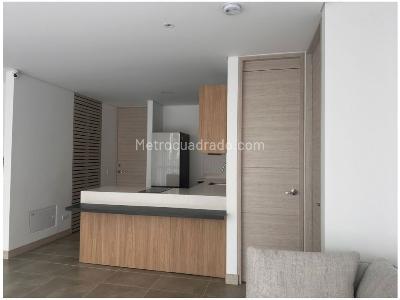 Apartaestudio en venta en El Poblado, Medellín, 68 m² · foto 2 de 8